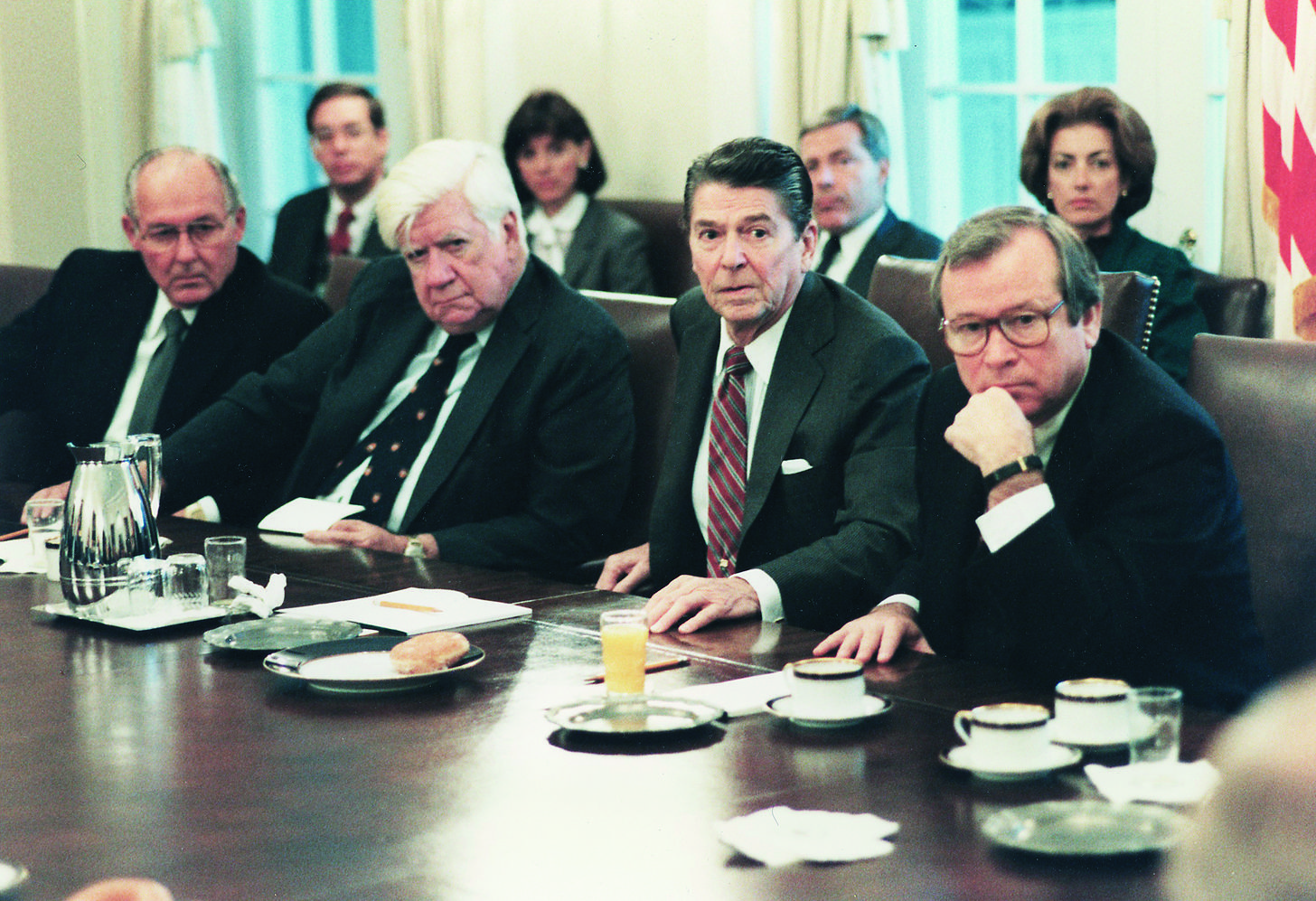 встреча Рейгана с Конгрессом по поводу вторжения в Гренаду.jpg