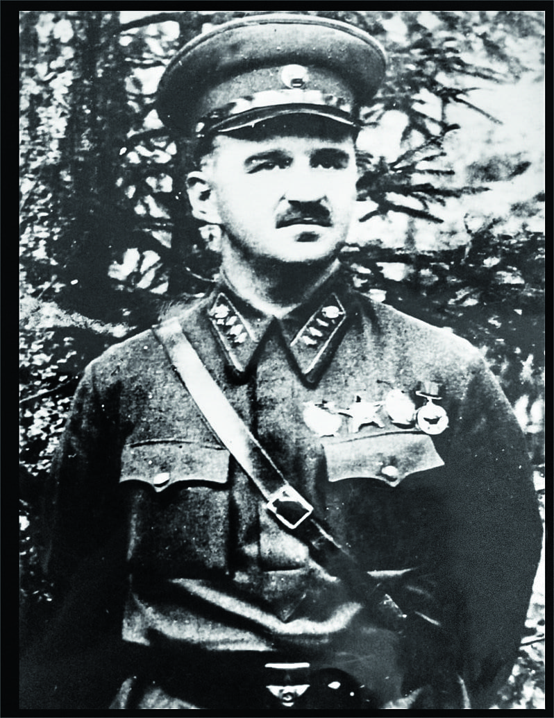 Последняя фотография Леонида Григорьевича Петровского. Конец июля 1941 г_1.jpg