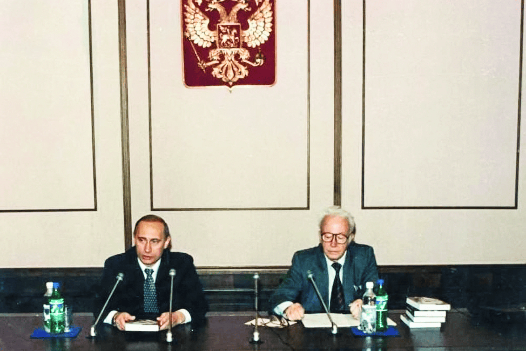 на презентации книги Неизв Андропов из личного архива.png