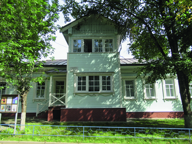 музей Серафима Звездинского Дмитров,_улица_Подлипичье,_13_(2).png