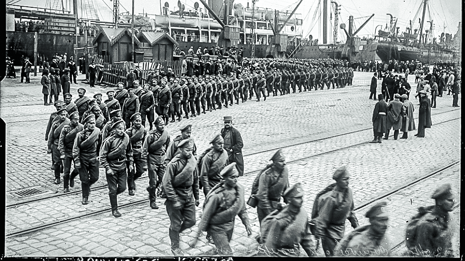 Высадка русских солдат в Марселе. 26 апреля 1916 г.png