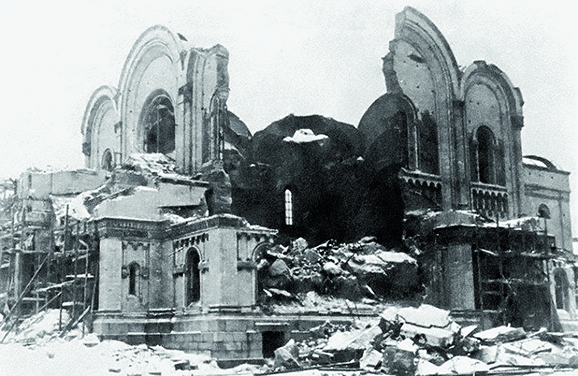 руиныправославного собора Александра Невского,  в Варшаве в 1926__soder.png