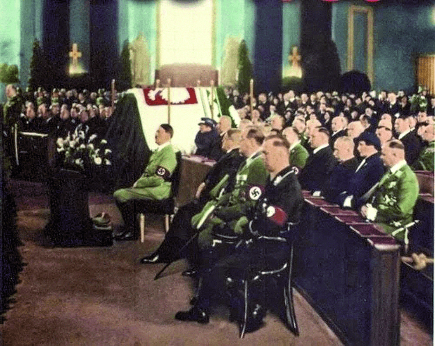 HITLER~1.png