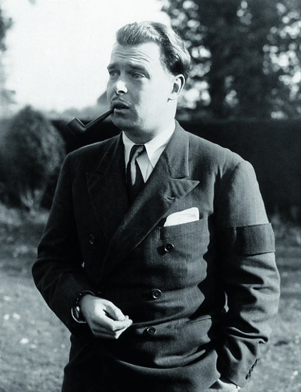 великий князь Владимир Кириллович. 1938.png
